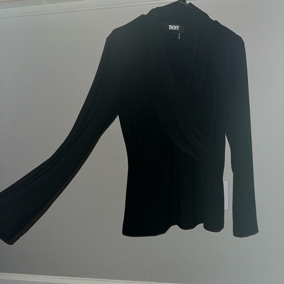 DKNY Elegant Black Drape Blouse - Picture 4 of 4